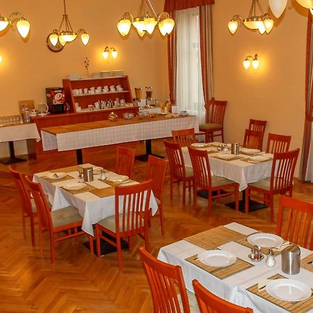 Pannon Hotel Bejelentkezes 20 Oraig, Check-In Until 20 O'Clock, Einchecken Bis 20 Uhr Mohács Εξωτερικό φωτογραφία