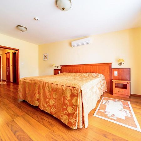 Pannon Hotel Bejelentkezes 20 Oraig, Check-In Until 20 O'Clock, Einchecken Bis 20 Uhr Mohács Εξωτερικό φωτογραφία