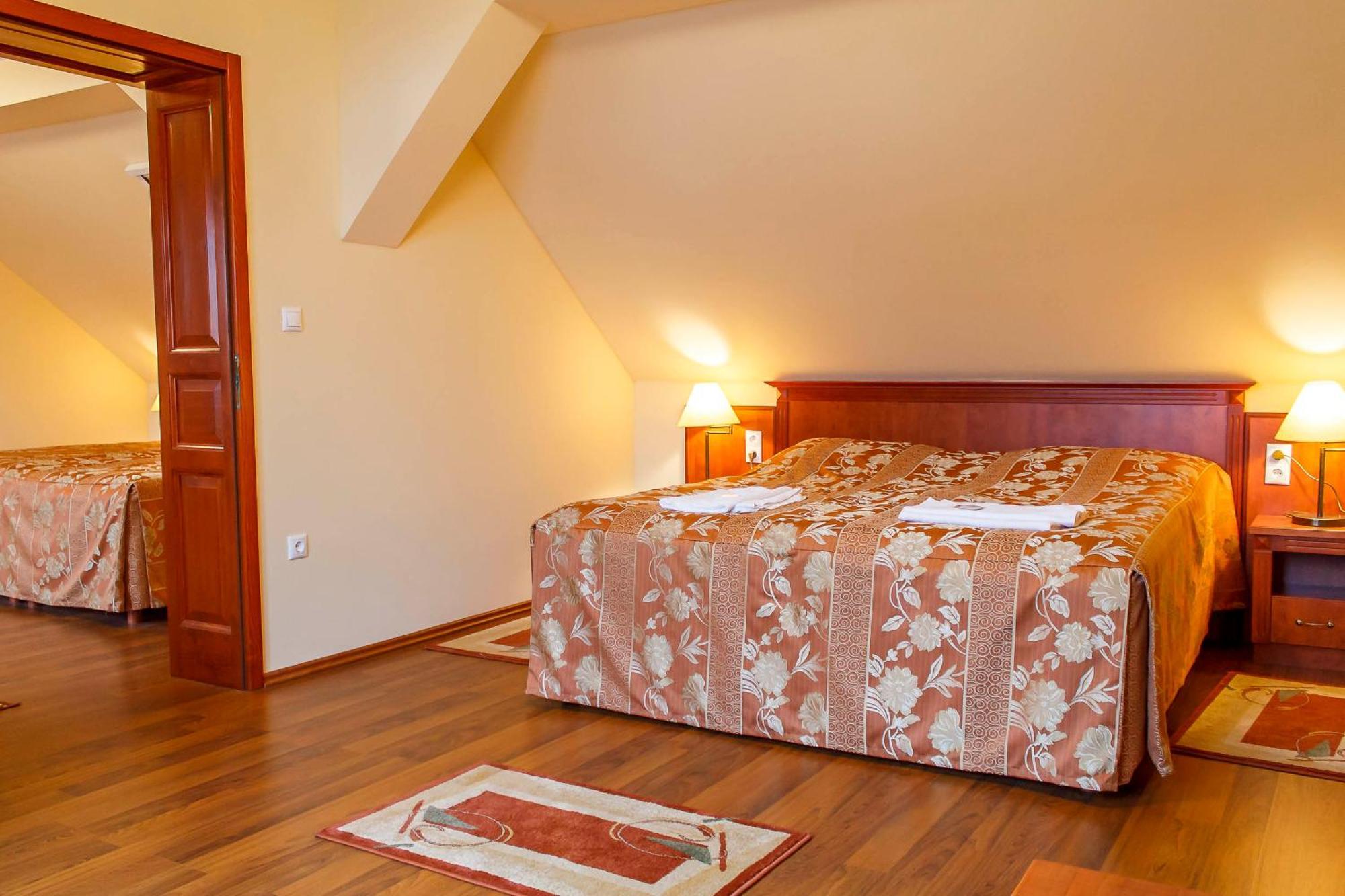 Pannon Hotel Bejelentkezes 20 Oraig, Check-In Until 20 O'Clock, Einchecken Bis 20 Uhr Mohács Εξωτερικό φωτογραφία