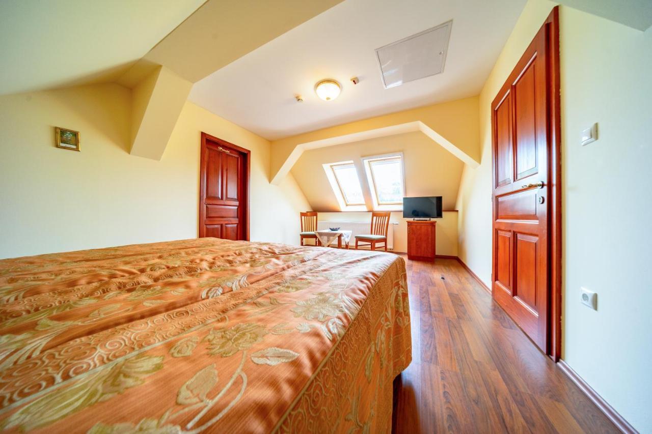 Pannon Hotel Bejelentkezes 20 Oraig, Check-In Until 20 O'Clock, Einchecken Bis 20 Uhr Mohács Εξωτερικό φωτογραφία