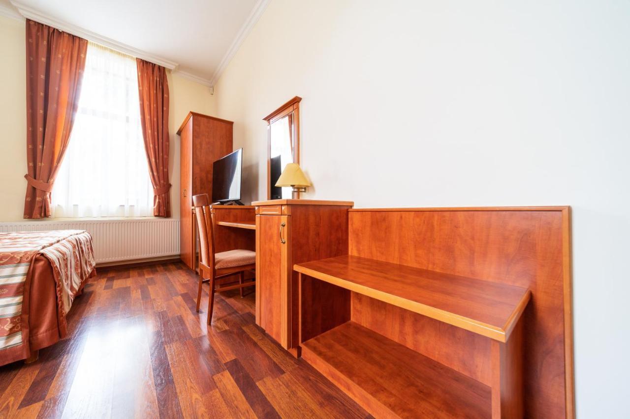 Pannon Hotel Bejelentkezes 20 Oraig, Check-In Until 20 O'Clock, Einchecken Bis 20 Uhr Mohács Εξωτερικό φωτογραφία