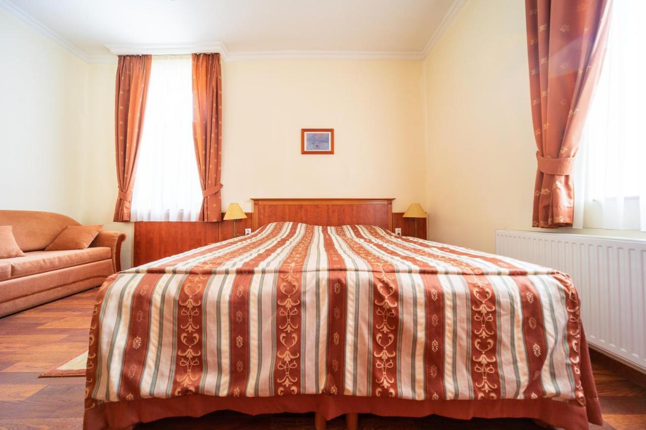 Pannon Hotel Bejelentkezes 20 Oraig, Check-In Until 20 O'Clock, Einchecken Bis 20 Uhr Mohács Εξωτερικό φωτογραφία