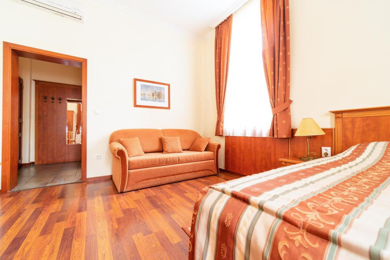 Pannon Hotel Bejelentkezes 20 Oraig, Check-In Until 20 O'Clock, Einchecken Bis 20 Uhr Mohács Εξωτερικό φωτογραφία