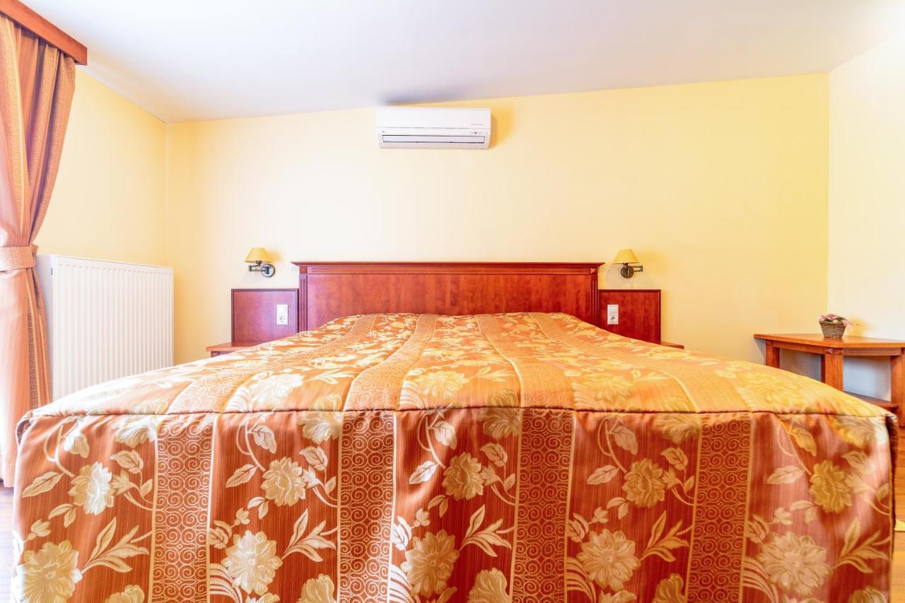 Pannon Hotel Bejelentkezes 20 Oraig, Check-In Until 20 O'Clock, Einchecken Bis 20 Uhr Mohács Εξωτερικό φωτογραφία